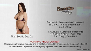 [VNA, Suck, Blowjob] Sweet Brunette Sophie Dee Fucking