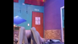 [White Girl, En, De] Montandome En Alojamiento De Pueblo